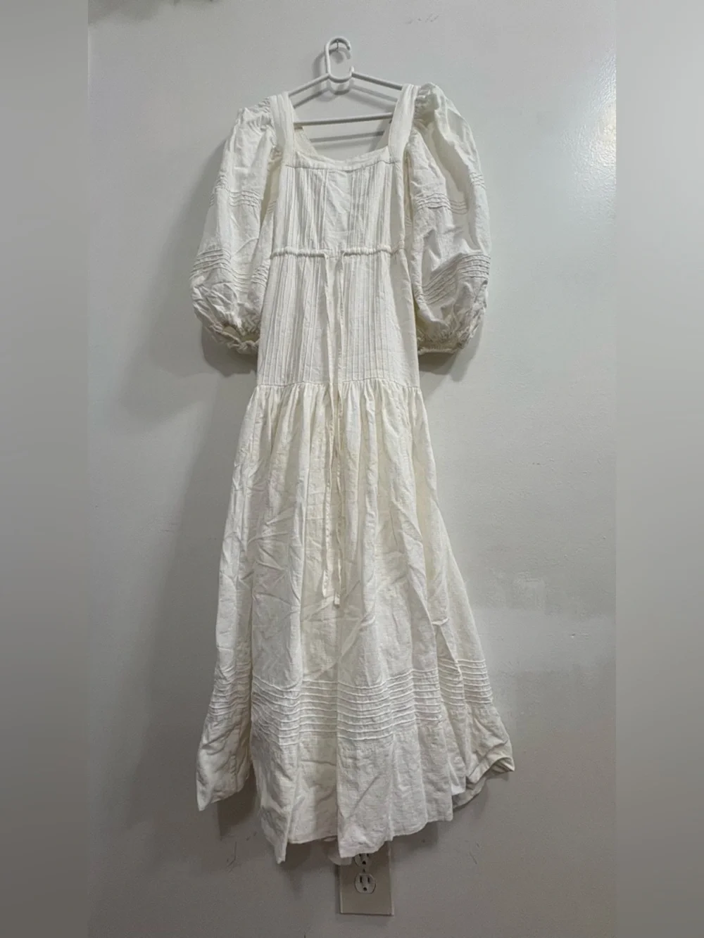 Shona Joy Cream Puff-Sleeve Tiered Maxi Dress - Picture 4 of 12